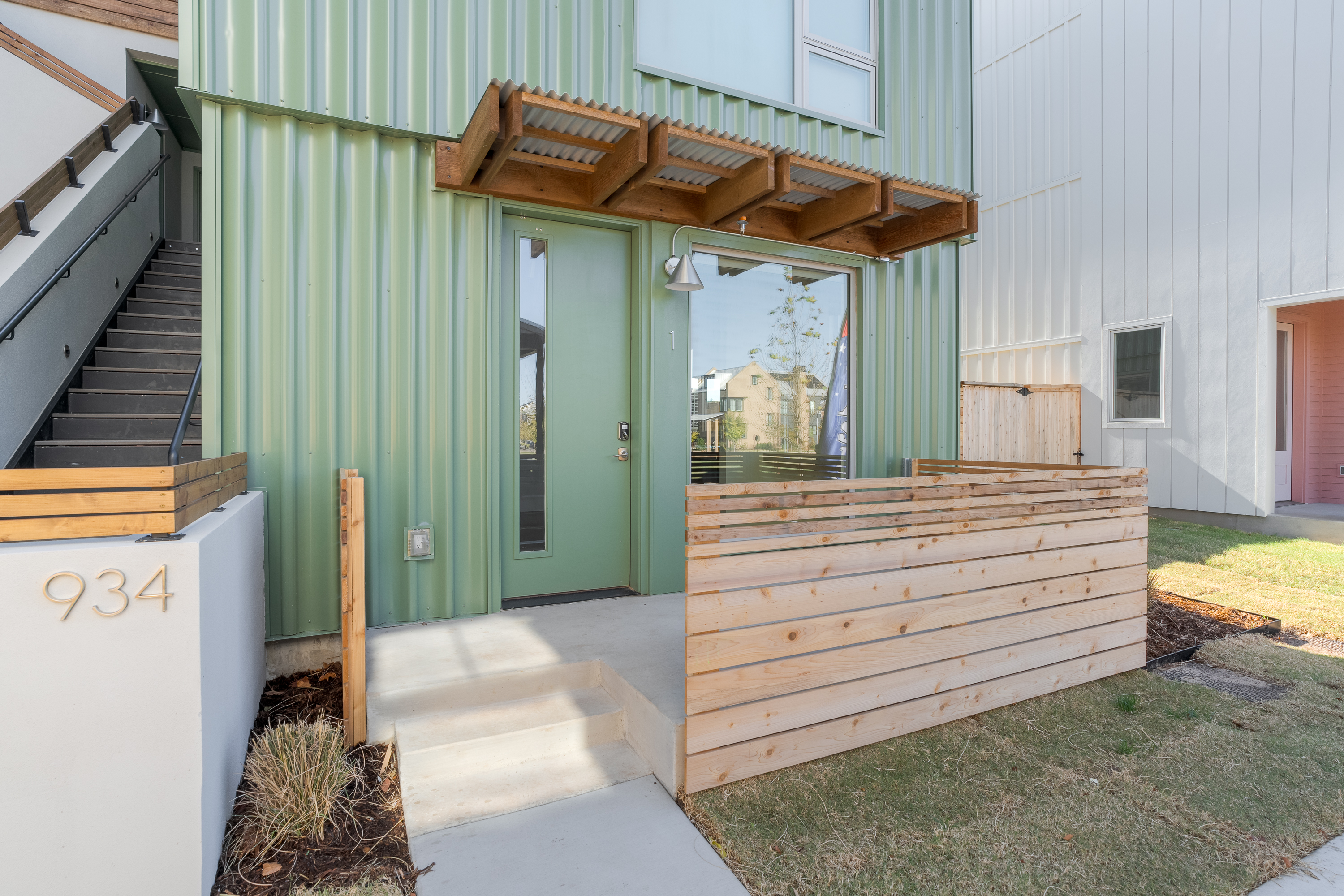934 Hangar Drive - 1